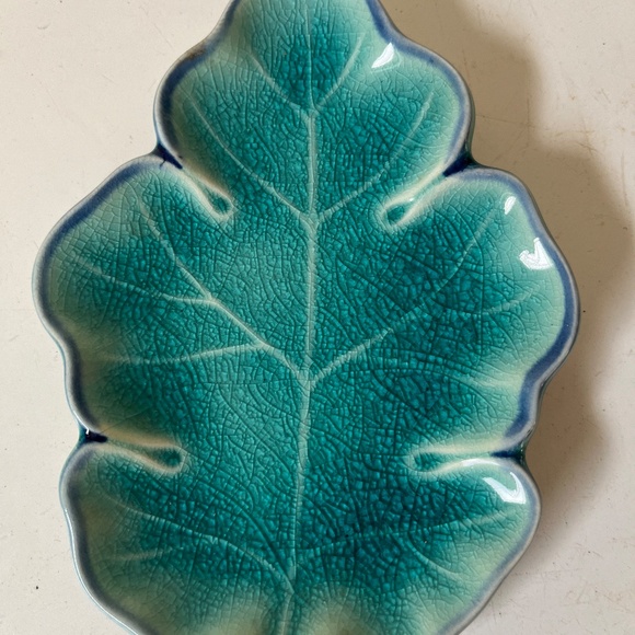 Dishes Celadon Blue Green Crackle Leaf Shape Japanese Ceramic  4.5x 4" - Picture 8 of 9